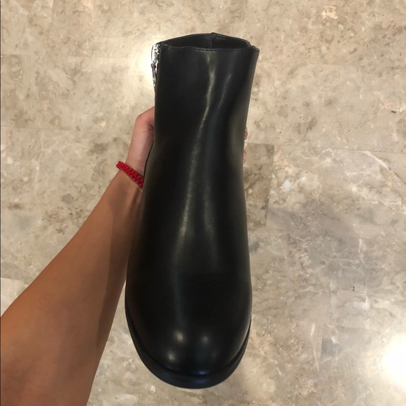 London Rebel Side Zip Heeled Ankle Boots - Picture 5 of 7